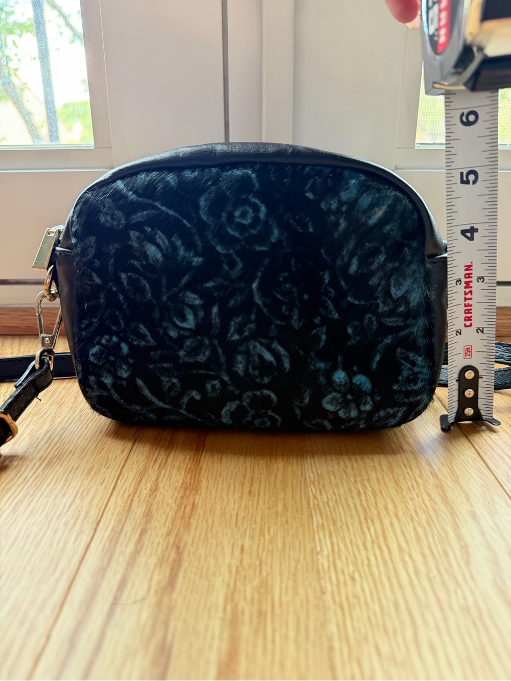 Laura Di Maggio Italy Leather Floral Crossbody Bag Black Blue - Picture 6 of 8